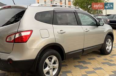 Позашляховик / Кросовер Nissan Qashqai 2011 в 