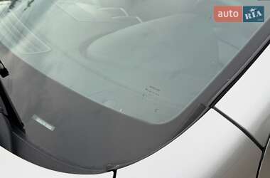 Позашляховик / Кросовер Nissan Qashqai 2011 в 