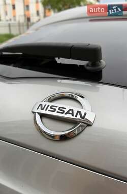 Позашляховик / Кросовер Nissan Qashqai 2011 в 
