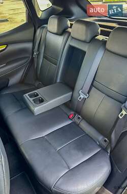 Позашляховик / Кросовер Nissan Qashqai 2014 в 