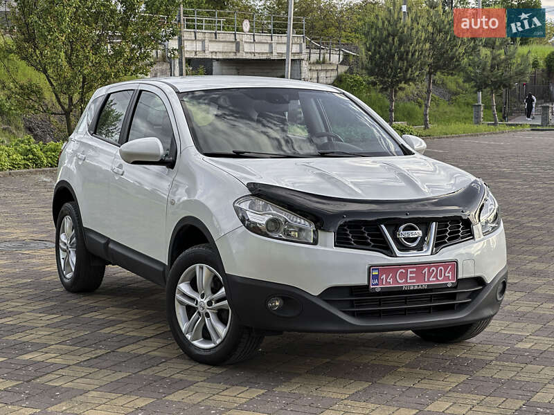 Позашляховик / Кросовер Nissan Qashqai 2013 в Самборі