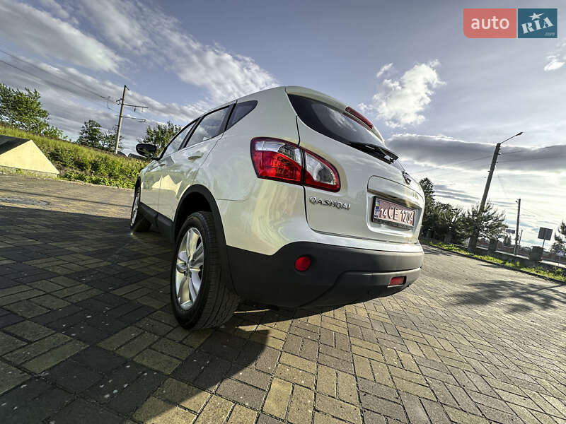 Позашляховик / Кросовер Nissan Qashqai 2013 в Самборі
