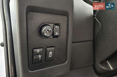 Позашляховик / Кросовер Nissan Qashqai 2013 в 