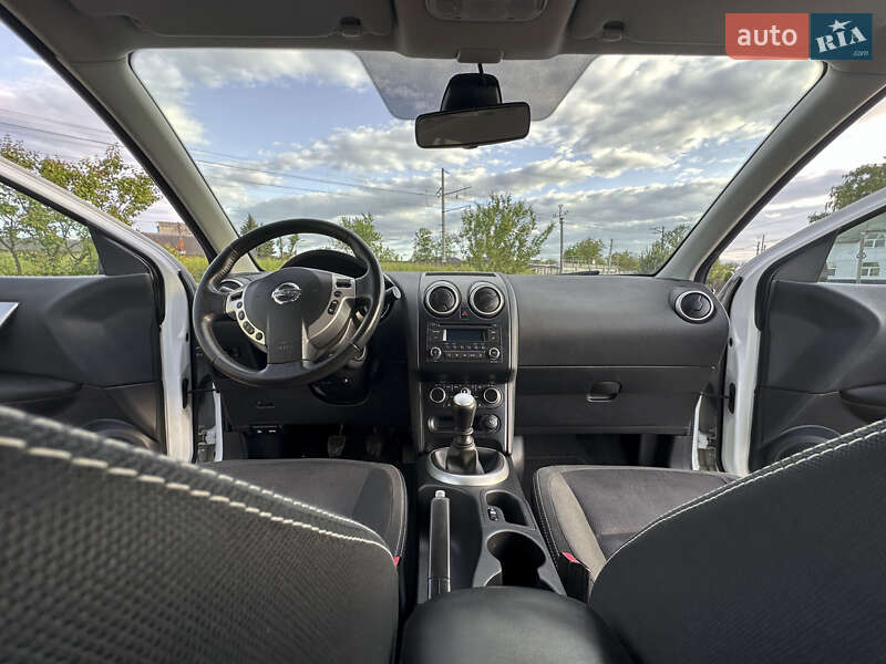 Позашляховик / Кросовер Nissan Qashqai 2013 в Самборі