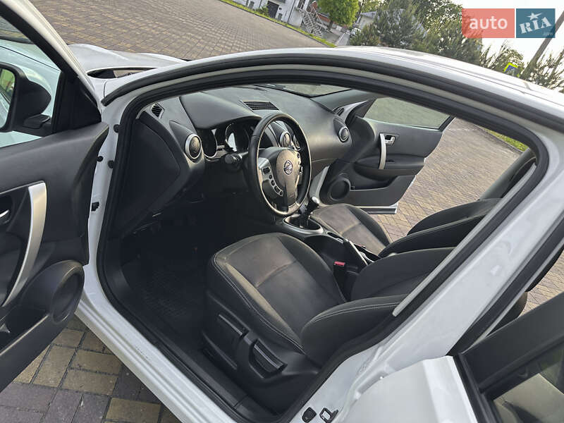 Позашляховик / Кросовер Nissan Qashqai 2013 в Самборі