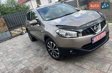 Внедорожник / Кроссовер Nissan Qashqai 2012 в 