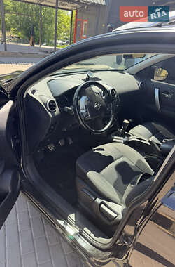 Внедорожник / Кроссовер Nissan Qashqai 2011 в 