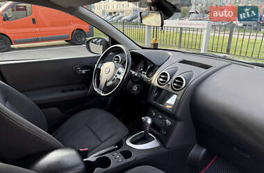 Внедорожник / Кроссовер Nissan Qashqai 2013 в 