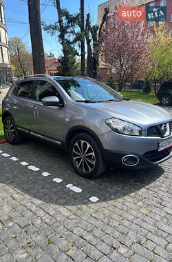 Внедорожник / Кроссовер Nissan Qashqai 2011 в 