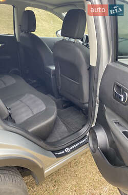 Внедорожник / Кроссовер Nissan Qashqai 2012 в 
