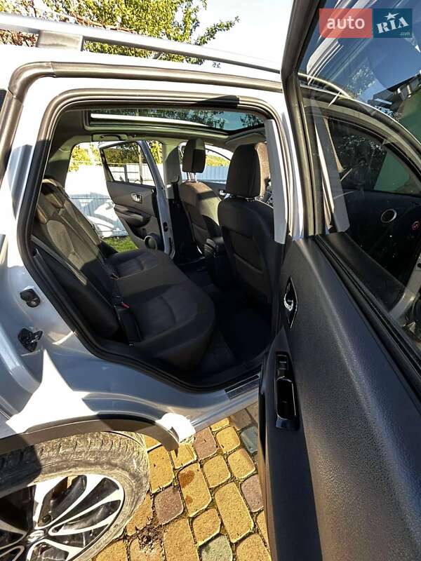 Внедорожник / Кроссовер Nissan Qashqai 2011 в Ивано-Франковске