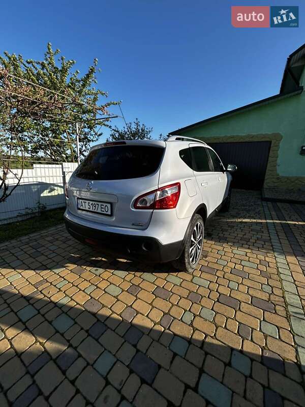 Внедорожник / Кроссовер Nissan Qashqai 2011 в Ивано-Франковске
