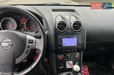Внедорожник / Кроссовер Nissan Qashqai 2009 в 