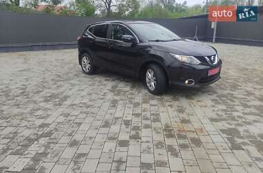 Внедорожник / Кроссовер Nissan Qashqai 2014 в 
