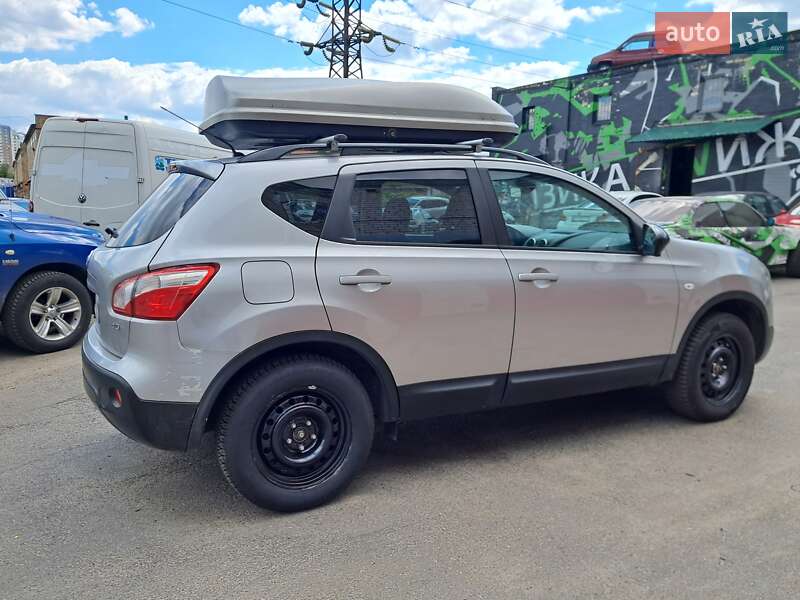 Внедорожник / Кроссовер Nissan Qashqai 2013 в Киеве