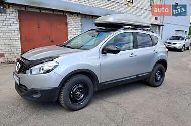 Позашляховик / Кросовер Nissan Qashqai 2013 в Києві