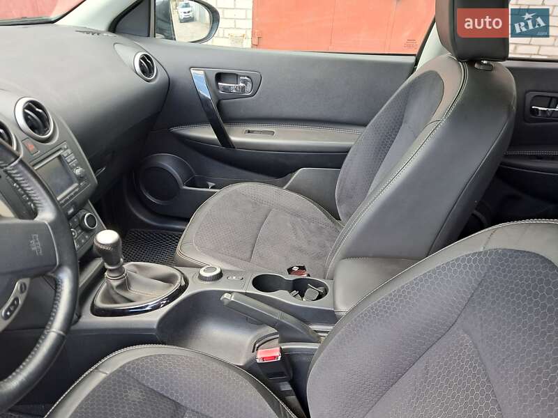 Внедорожник / Кроссовер Nissan Qashqai 2013 в Киеве