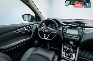 Внедорожник / Кроссовер Nissan Qashqai 2018 в 