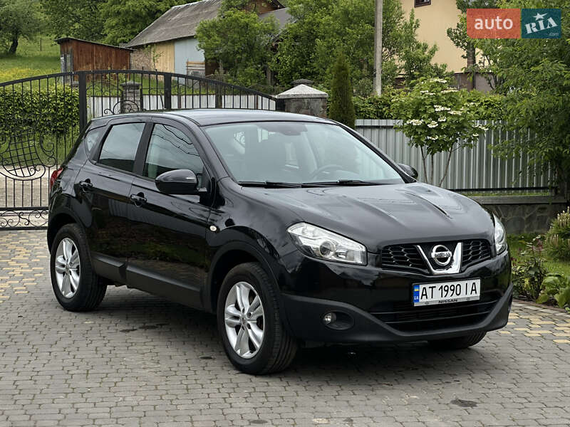 Позашляховик / Кросовер Nissan Qashqai 2010 в Коломиї