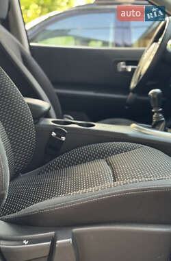 Внедорожник / Кроссовер Nissan Qashqai 2009 в 