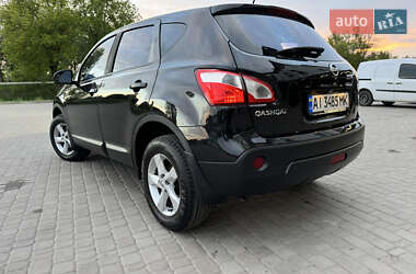 Внедорожник / Кроссовер Nissan Qashqai 2012 в 