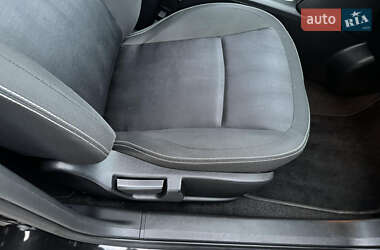 Внедорожник / Кроссовер Nissan Qashqai 2012 в 