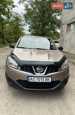 Внедорожник / Кроссовер Nissan Qashqai 2011 в Тячеве