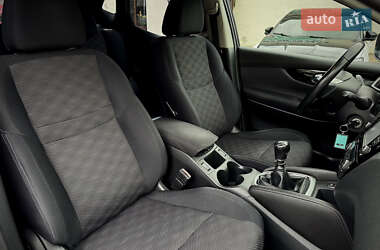 Позашляховик / Кросовер Nissan Qashqai 2014 в 