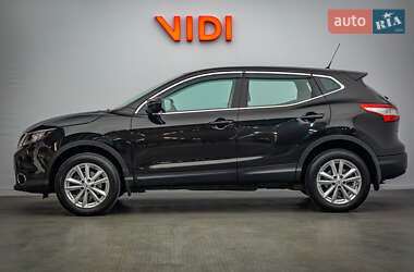 Внедорожник / Кроссовер Nissan Qashqai 2015 в 