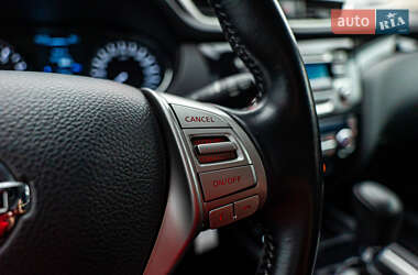 Внедорожник / Кроссовер Nissan Qashqai 2015 в 