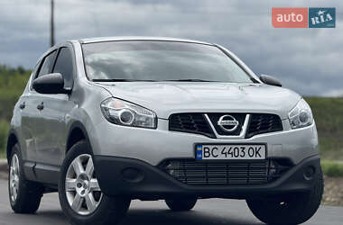 Позашляховик / Кросовер Nissan Qashqai 2010 в 