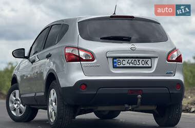 Позашляховик / Кросовер Nissan Qashqai 2010 в 