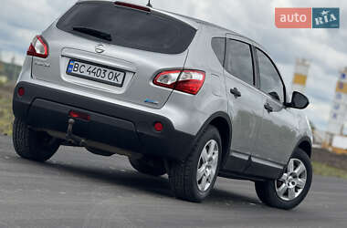 Позашляховик / Кросовер Nissan Qashqai 2010 в 