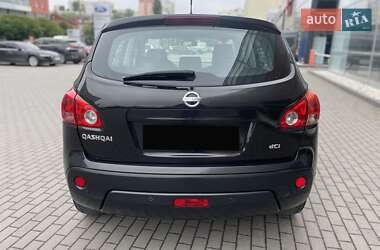 Позашляховик / Кросовер Nissan Qashqai 2007 в 