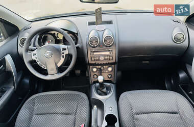 Внедорожник / Кроссовер Nissan Qashqai 2008 в 