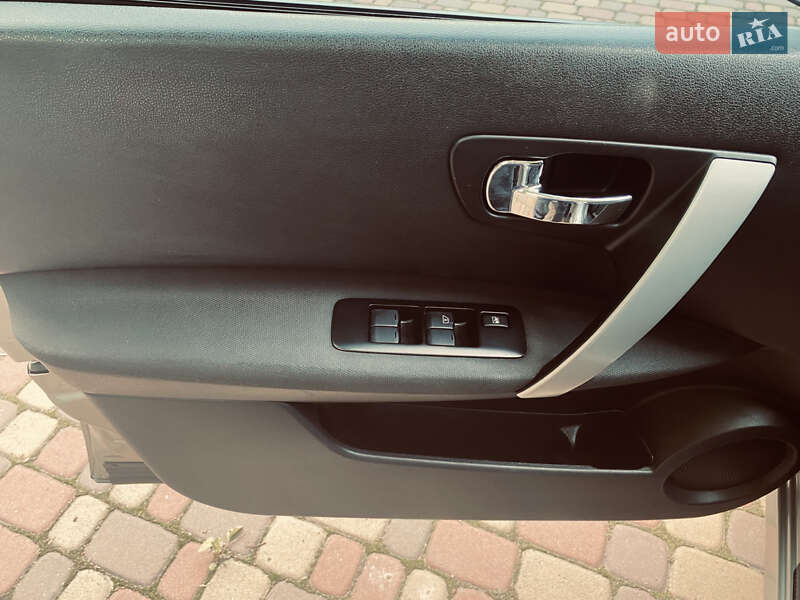 Внедорожник / Кроссовер Nissan Qashqai 2008 в Виннице