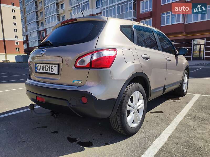 Внедорожник / Кроссовер Nissan Qashqai 2011 в Умани