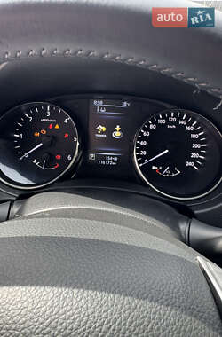 Внедорожник / Кроссовер Nissan Qashqai 2015 в 