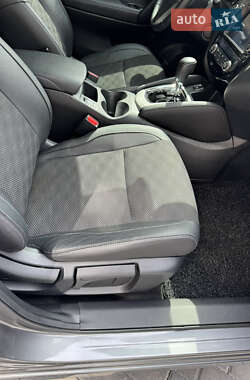 Внедорожник / Кроссовер Nissan Qashqai 2015 в 