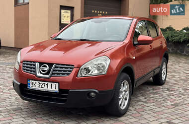 Позашляховик / Кросовер Nissan Qashqai 2008 в Рівному