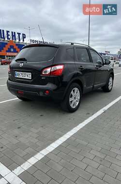 Позашляховик / Кросовер Nissan Qashqai 2010 в 