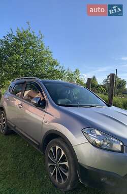 Внедорожник / Кроссовер Nissan Qashqai 2011 в 