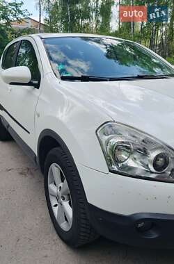 Позашляховик / Кросовер Nissan Qashqai 2009 в 