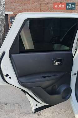 Позашляховик / Кросовер Nissan Qashqai 2009 в 