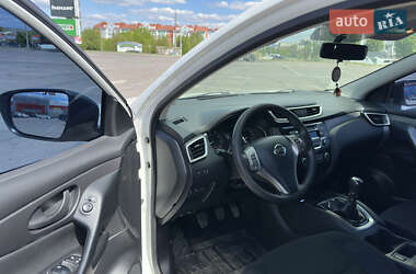 Внедорожник / Кроссовер Nissan Qashqai 2014 в 