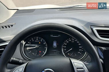 Внедорожник / Кроссовер Nissan Qashqai 2014 в 