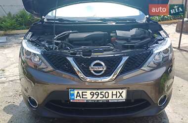 Внедорожник / Кроссовер Nissan Qashqai 2016 в 