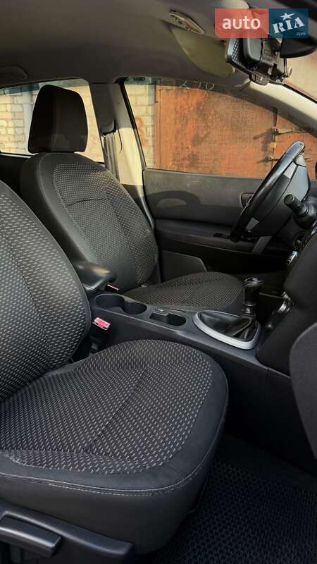 Позашляховик / Кросовер Nissan Qashqai 2008 в Кривому Розі