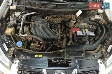 Внедорожник / Кроссовер Nissan Qashqai 2013 в 
