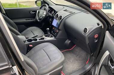 Позашляховик / Кросовер Nissan Qashqai 2010 в 